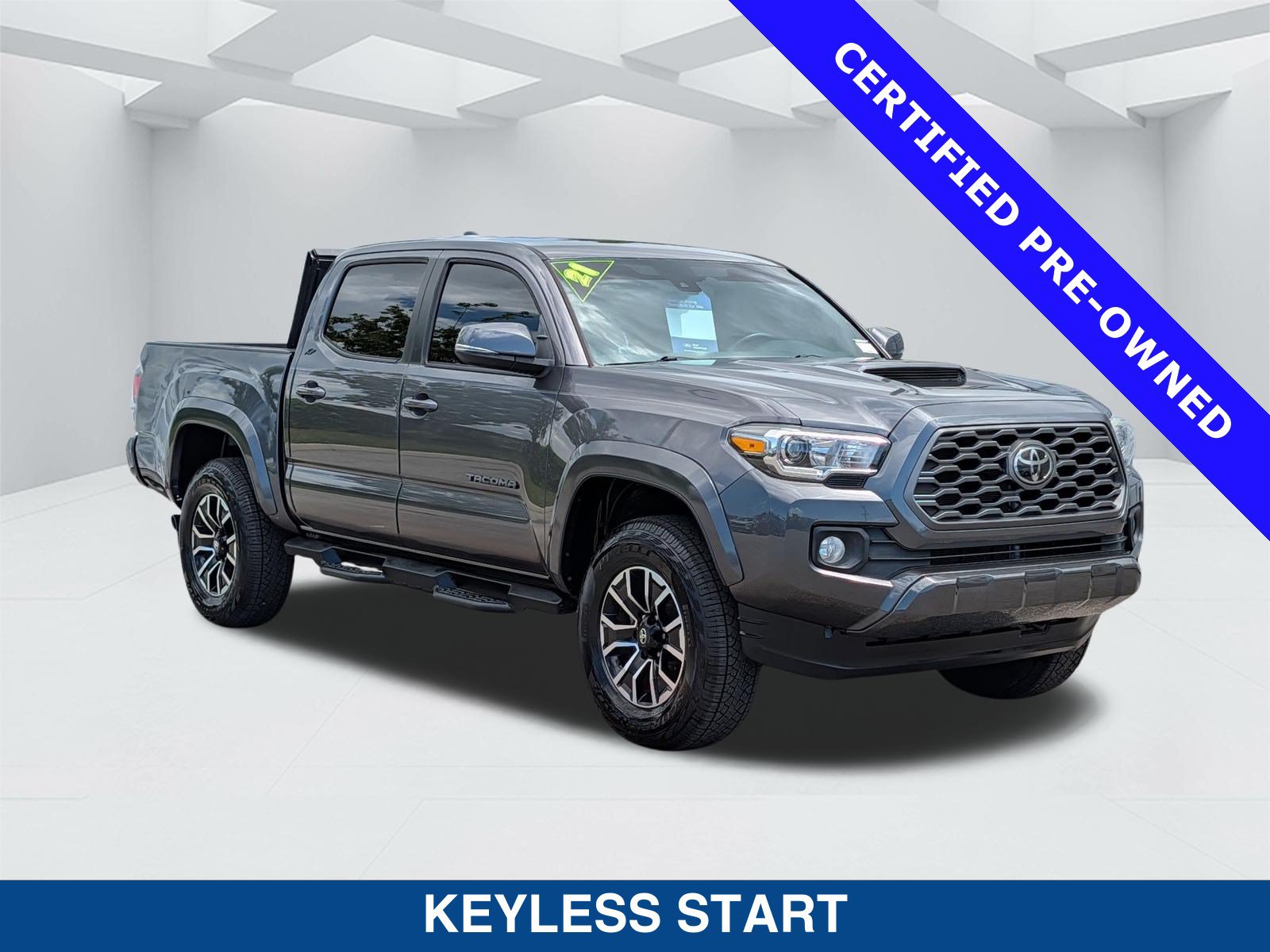 Used 2021 Toyota Tacoma TRD Sport RWD image 3