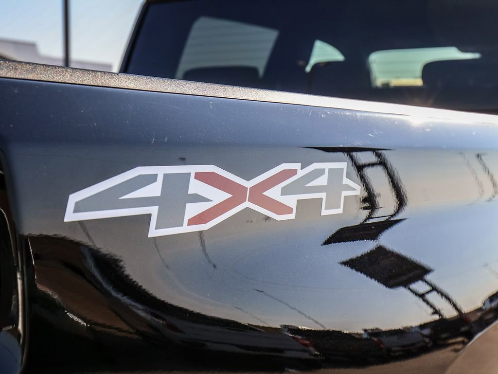 Used 2025 Chevrolet Silverado 2500 LT w/ Convenience Package image 10