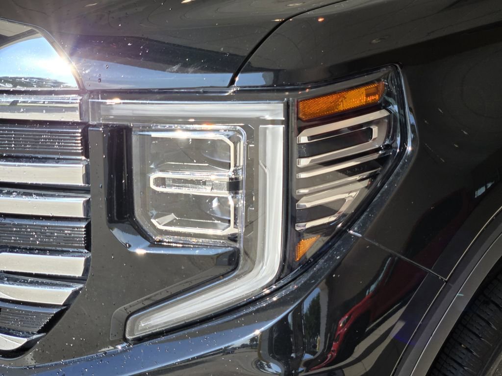 Used 2024 GMC Sierra 1500 SLT w/ SLT Premium Plus Package RWD image 8