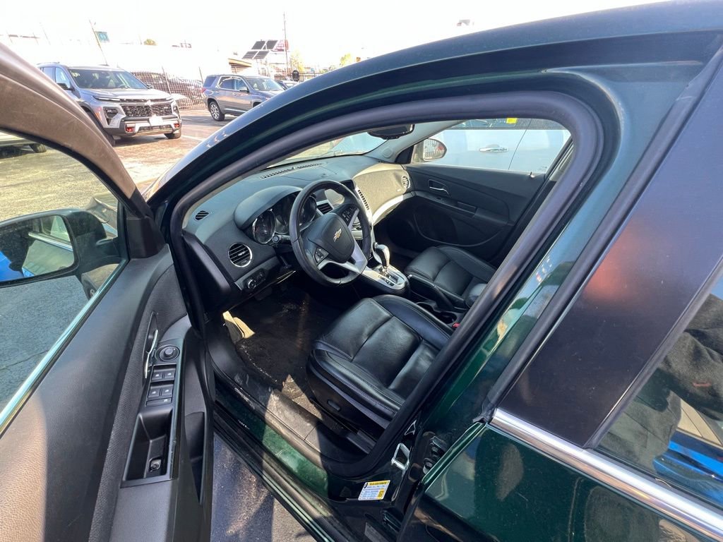 Used 2014 Chevrolet Cruze LT w/ RS Package FWD image 5