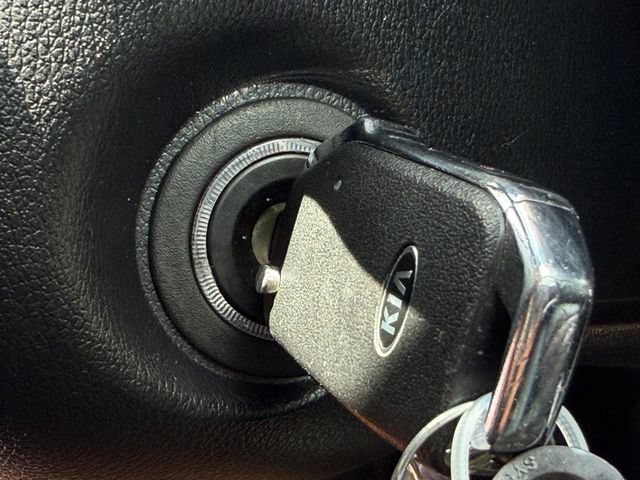 Used 2021 Kia Soul X-Line FWD image 23