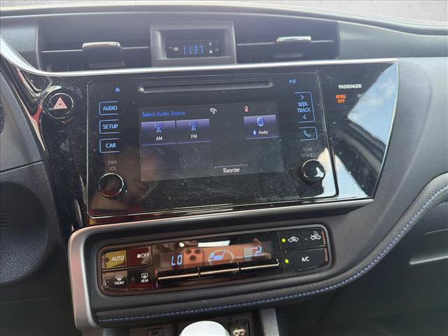 Used 2017 Toyota Corolla SE FWD image 18