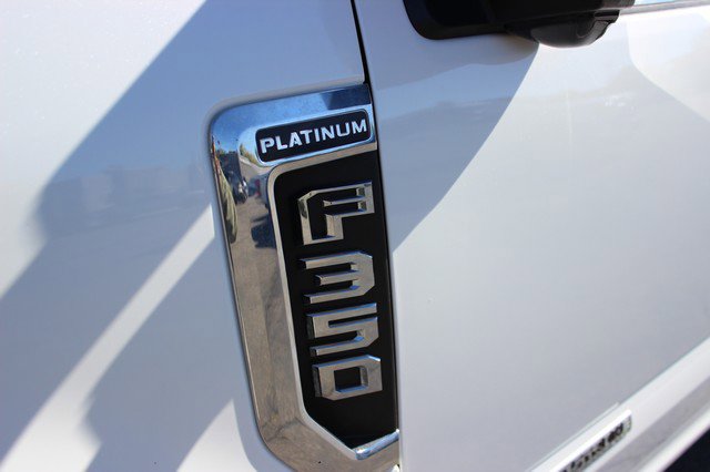 Used 2022 Ford F350 Platinum image 3