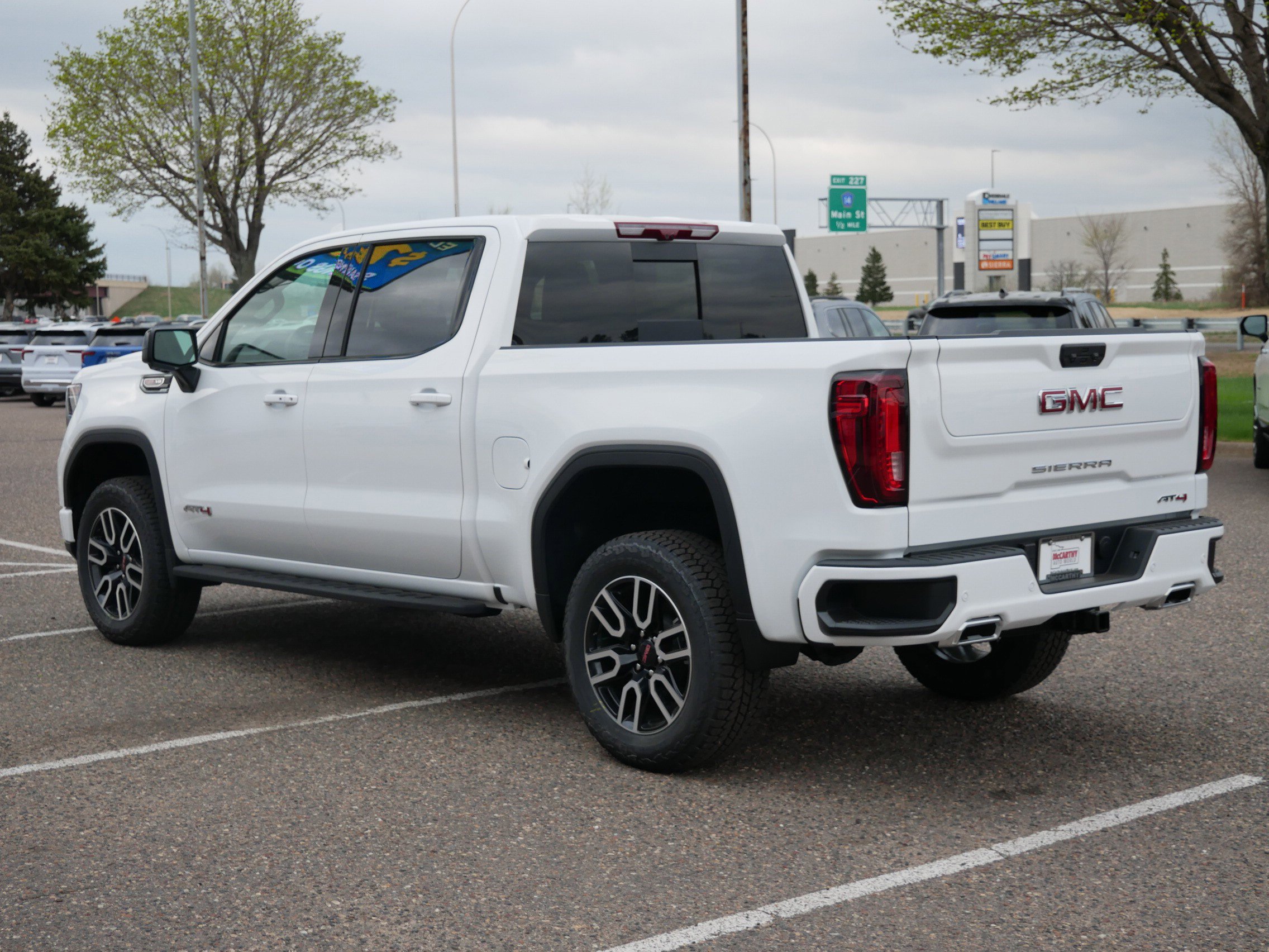 New 2026 GMC Sierra 1500 AT4 AWD/4WD image 5