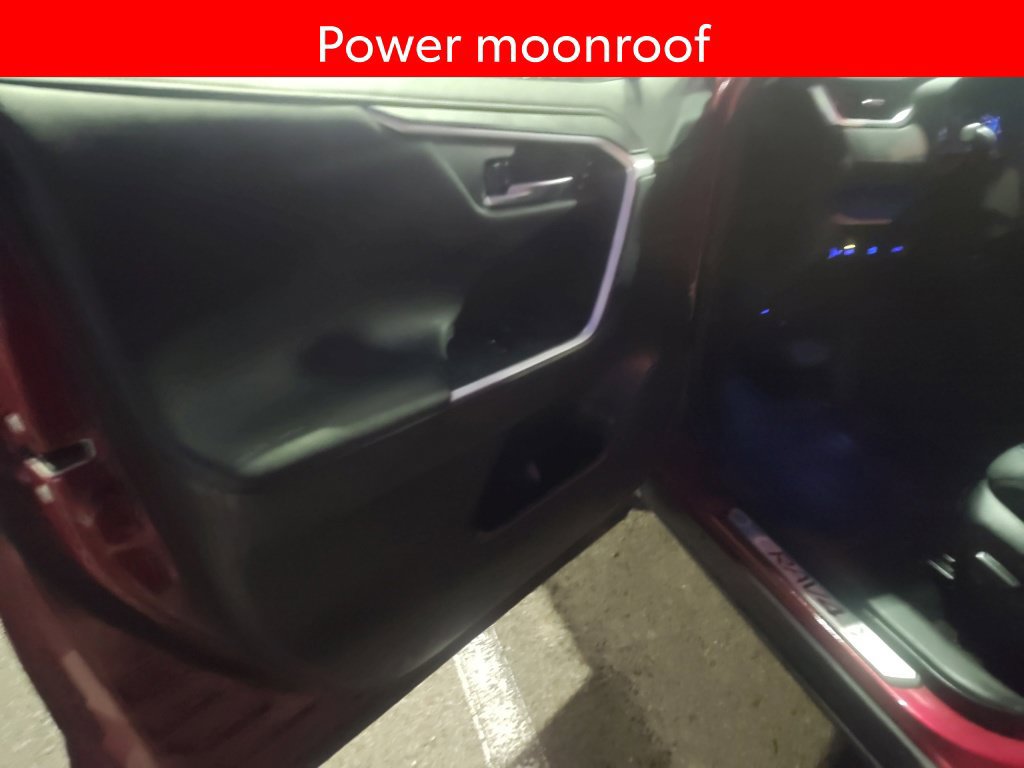 Used 2019 Toyota RAV4 Limited AWD/4WD image 5