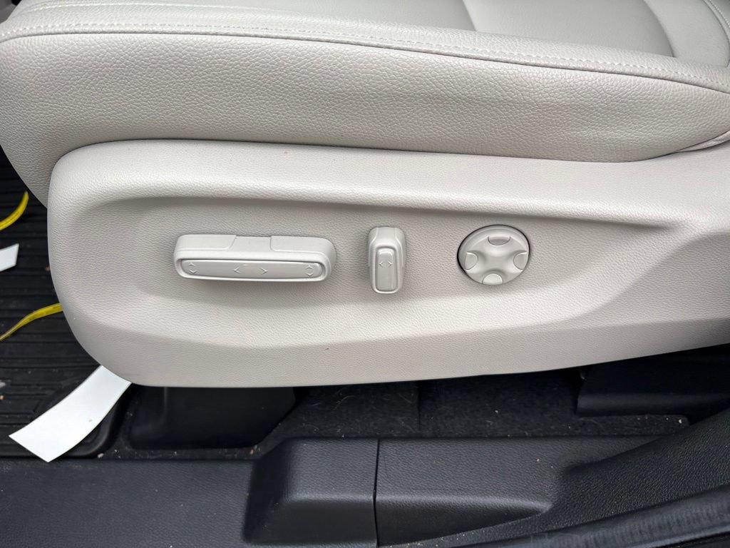 Used 2026 Honda Odyssey EX-L image 17