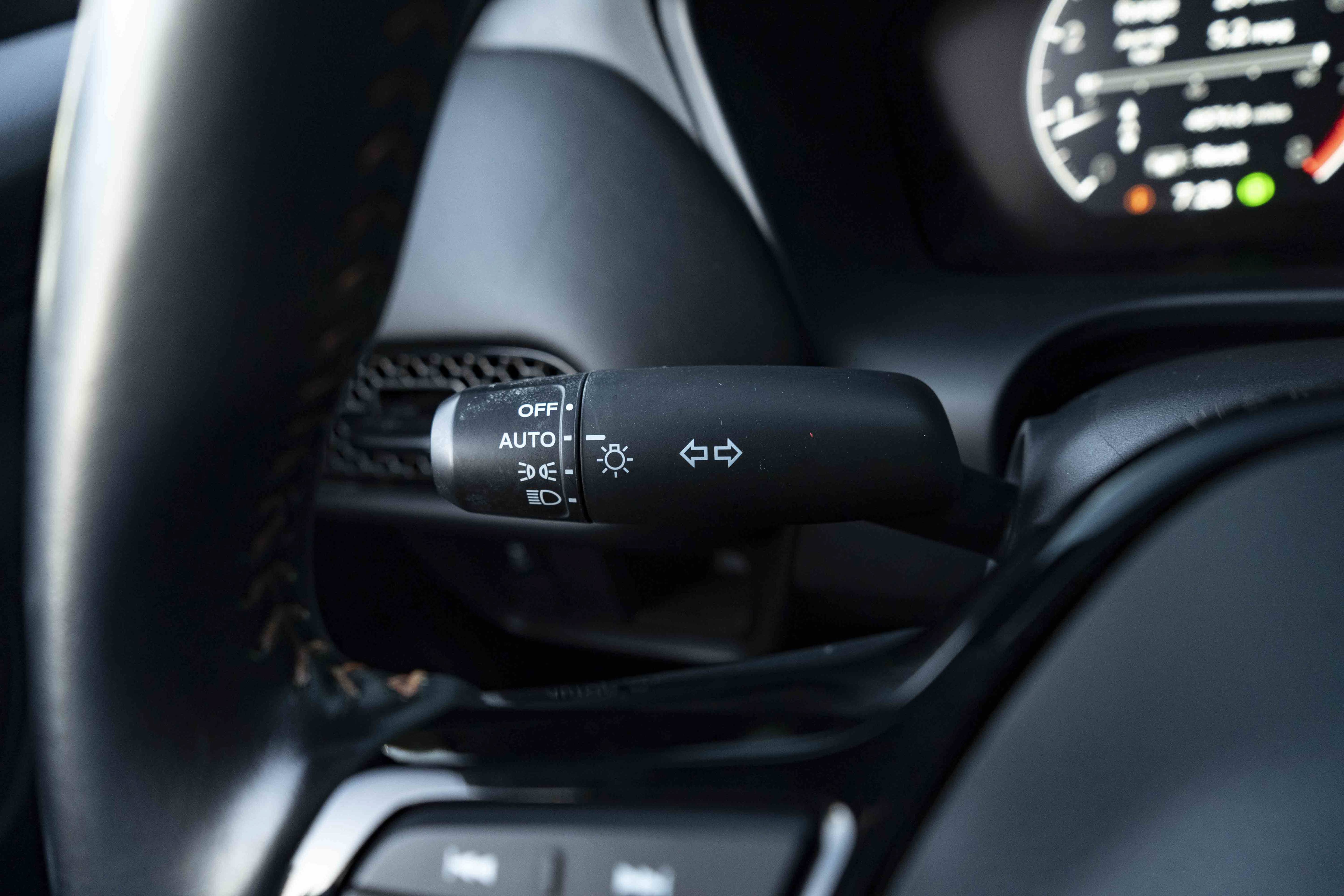 Certified 2025 Honda HR-V Sport image 24