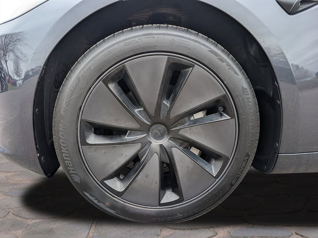 Used 2025 Tesla Model 3 Long Range image 12
