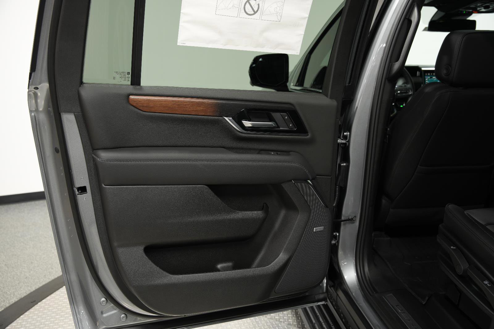 New 2026 GMC Yukon XL Denali w/ Sun & Power Step Package image 23