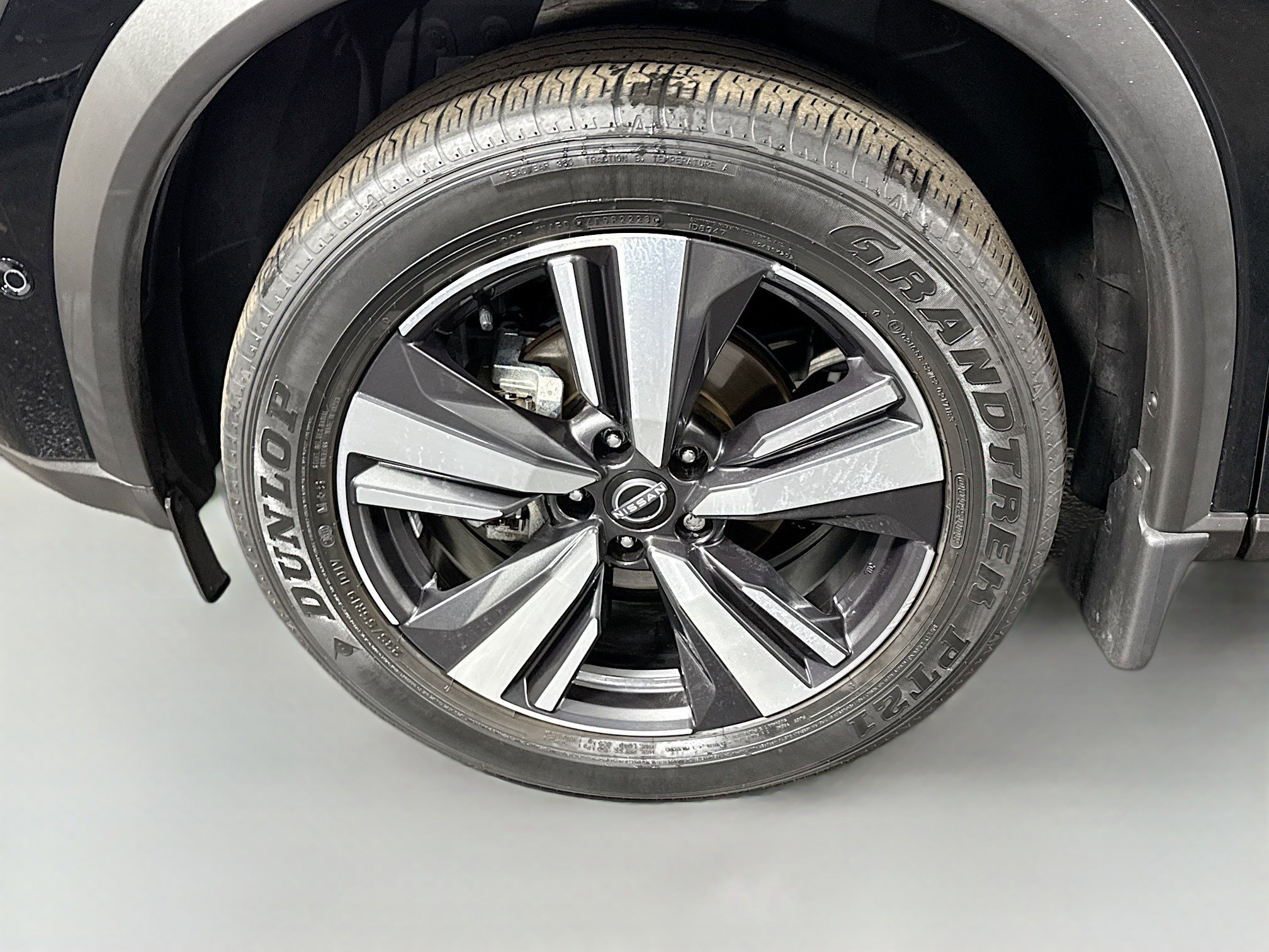 Used 2023 Nissan Rogue Platinum FWD image 38