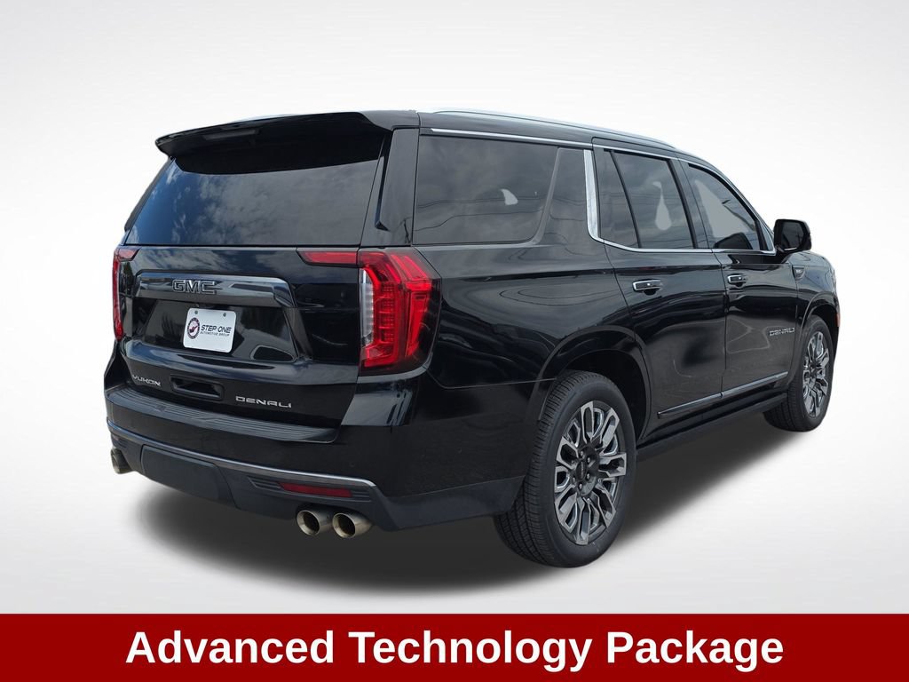 Used 2023 GMC Yukon Denali Ultimate AWD/4WD image 6