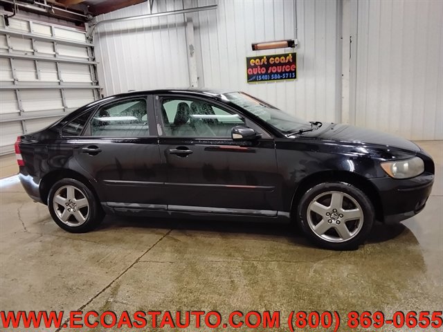 Used 2005 Volvo S40 T5 image 2