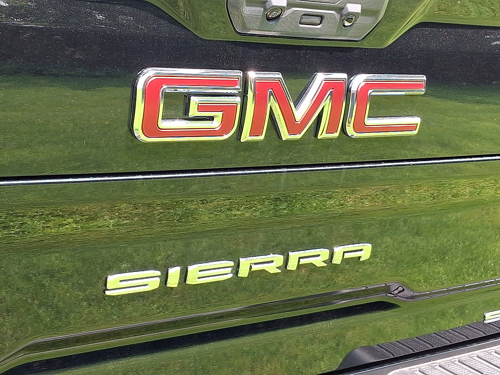 New 2025 GMC Sierra 2500 SLT image 21