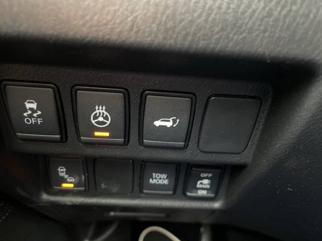 Used 2020 Nissan Pathfinder SL image 20