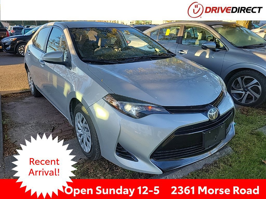 Used 2017 Toyota Corolla LE FWD image 1