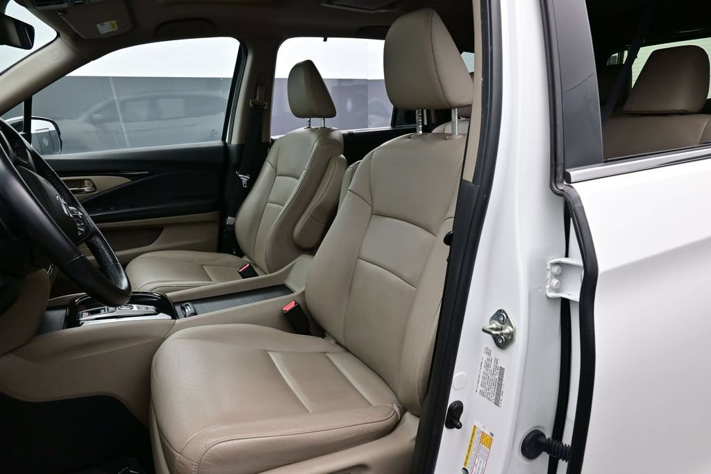Used 2021 Honda Pilot Touring image 23