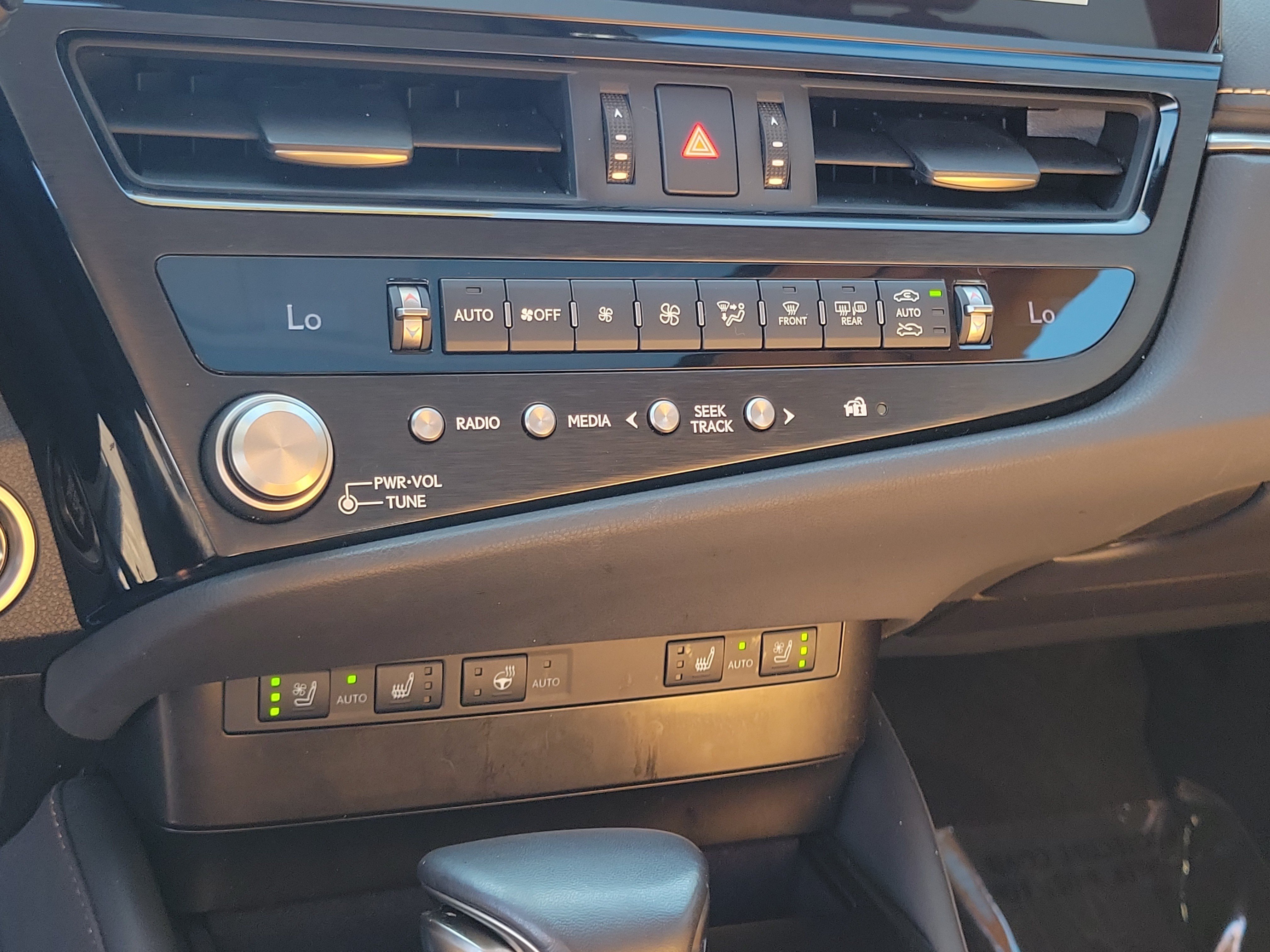 Used 2023 Lexus ES 350 w/ Premium Package FWD image 27