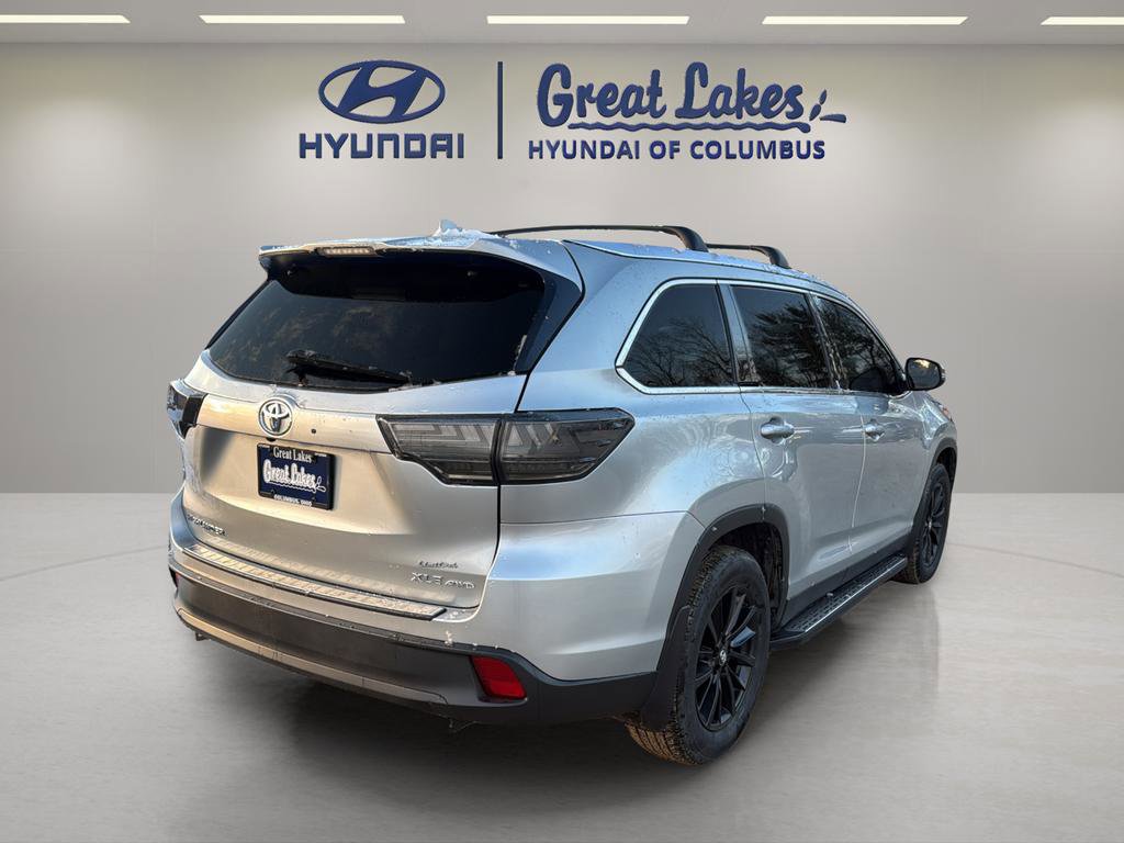 Used 2019 Toyota Highlander XLE image 5