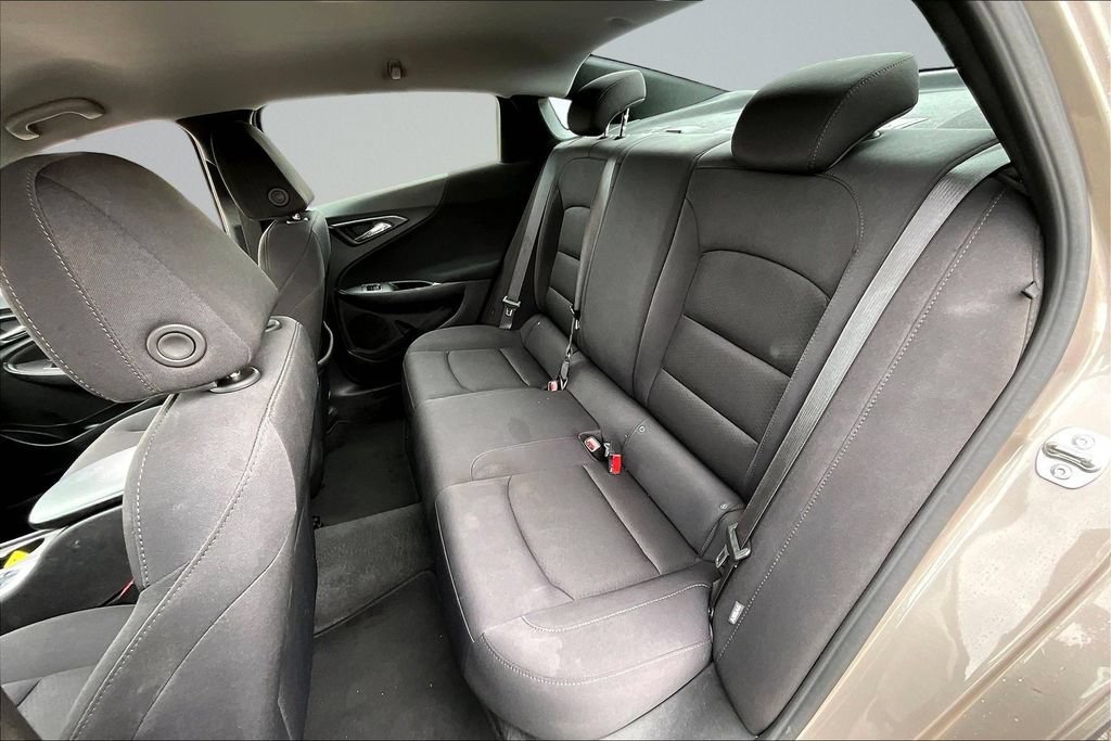 Used 2024 Chevrolet Malibu LS FWD image 24