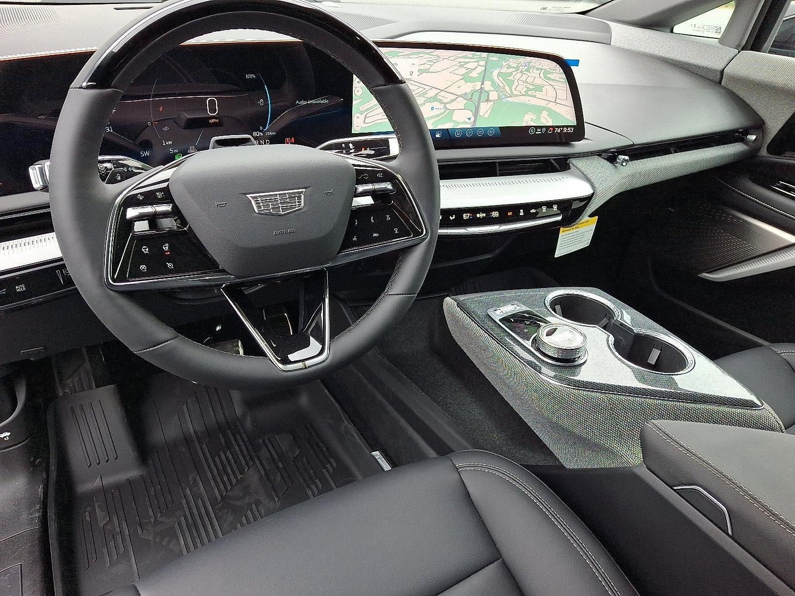 New 2027 Cadillac Optiq Luxury w/ LPO, Floor Liner Package AWD/4WD image 15