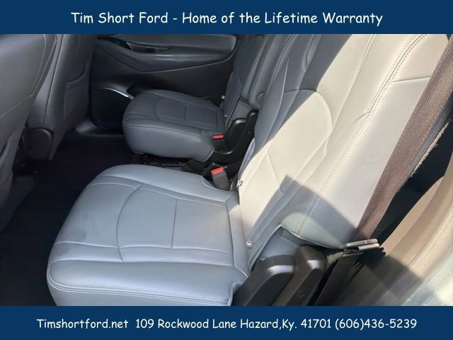Used 2023 Buick Enclave Essence AWD/4WD image 10