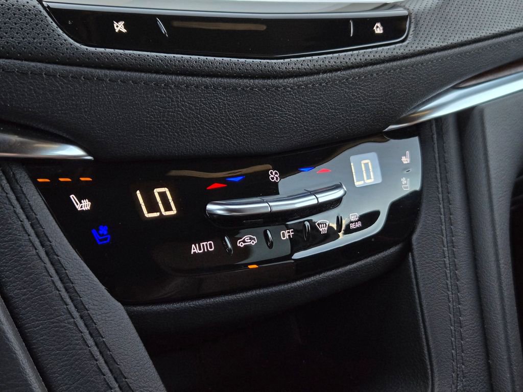 Used 2023 Cadillac XT5 Premium Luxury w/ Technology Package image 21