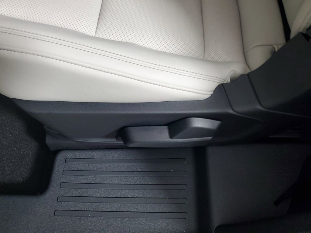 New 2025 Lincoln Aviator Reserve RWD image 13