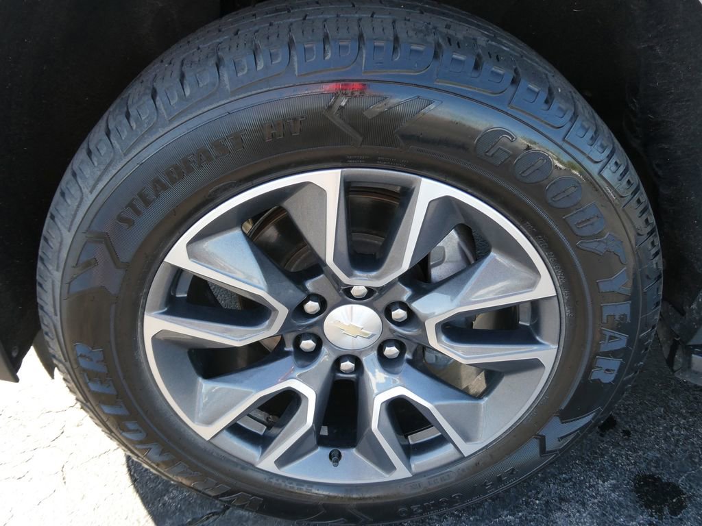 Certified 2021 Chevrolet Suburban LT w/ Rear Media and Nav Package AWD/4WD image 11