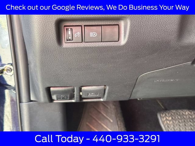 Used 2024 Toyota RAV4 XLE AWD/4WD image 32