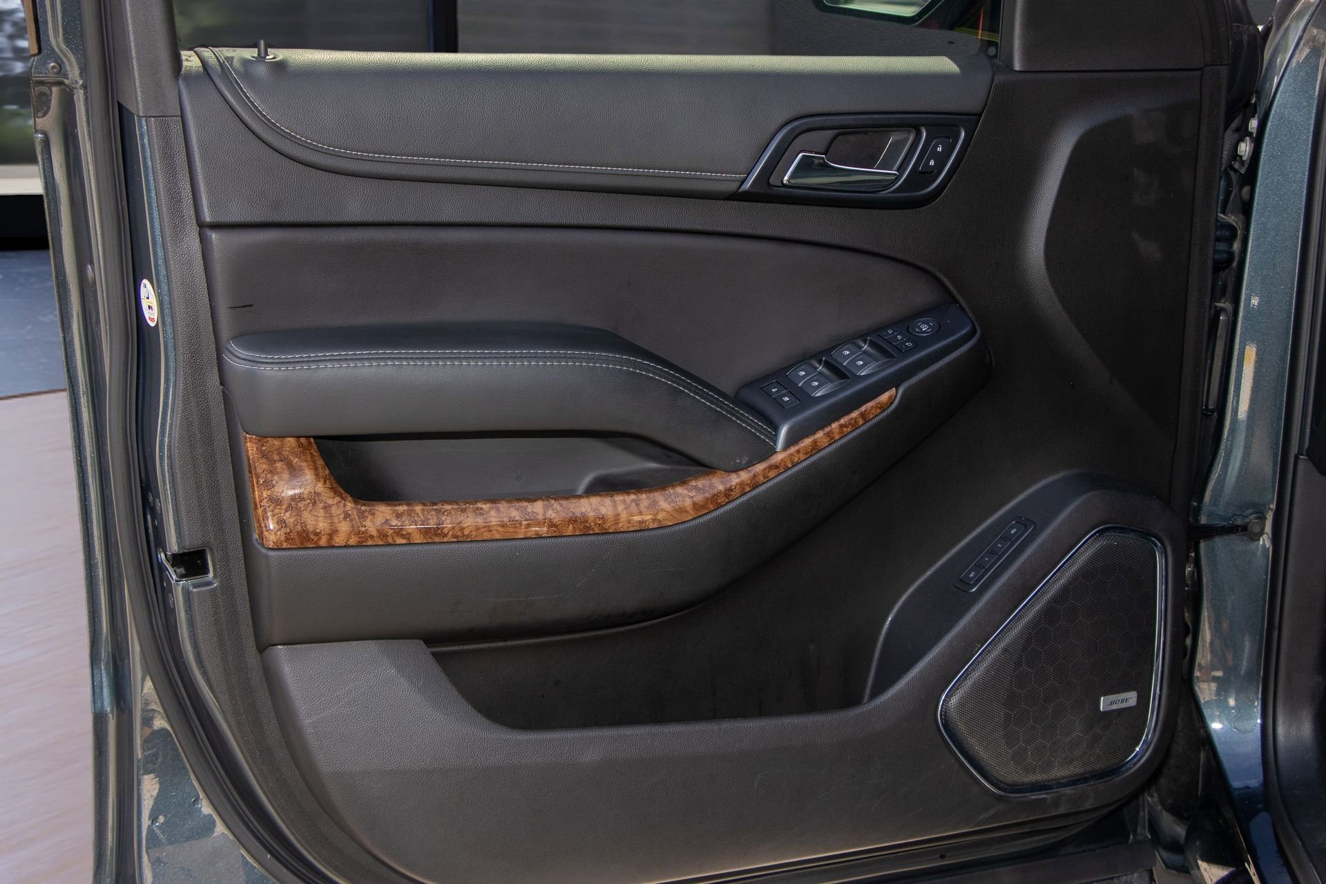 Used 2019 Chevrolet Suburban Premier w/ RST 6.2L Performance Edition image 13