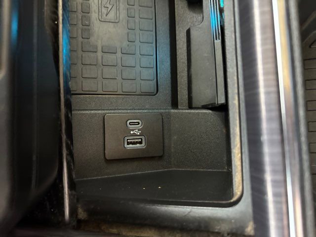 Used 2020 Ford F350 Limited AWD/4WD image 37