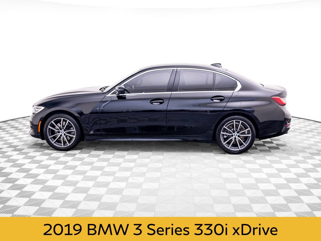Used 2019 BMW 330i xDrive Sedan w/ Driving Assistance Package AWD/4WD image 2
