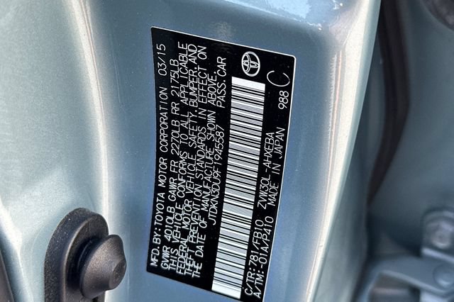 Used 2015 Toyota Prius Two FWD image 34