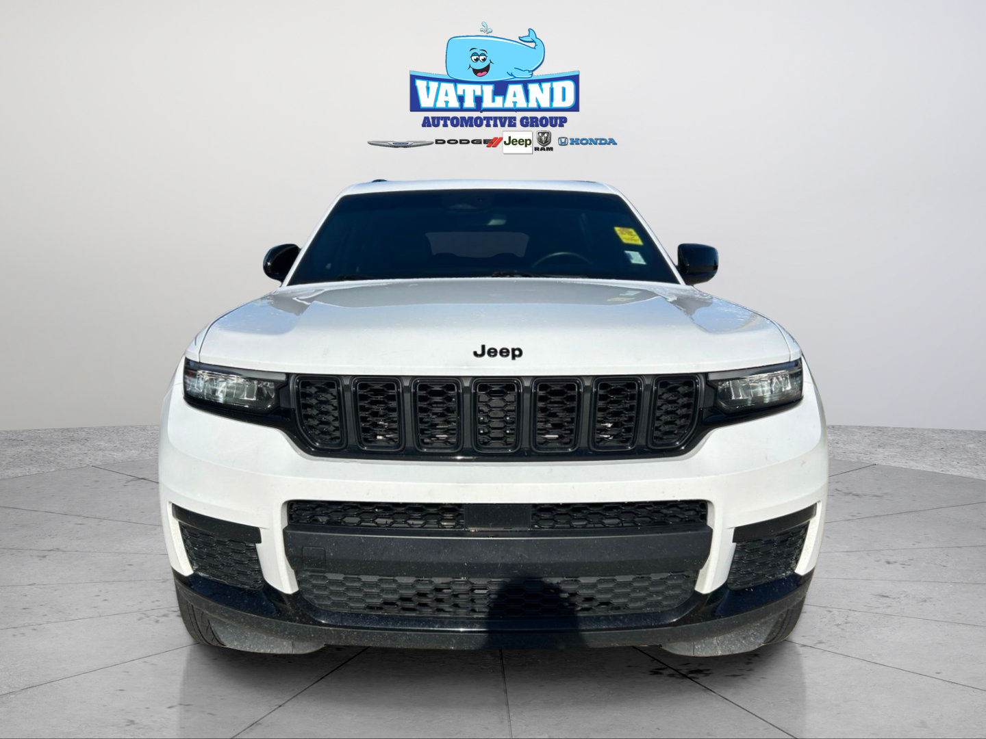 Used 2022 Jeep Grand Cherokee L Laredo RWD image 8