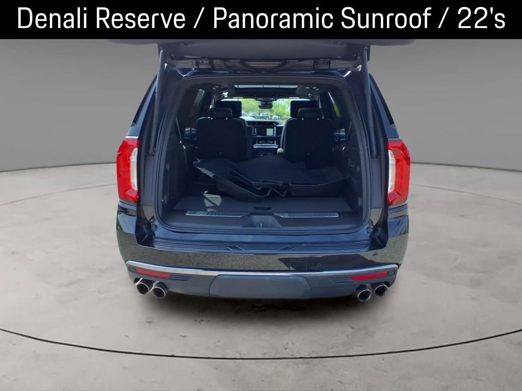 Used 2024 GMC Yukon Denali w/ Denali Reserve Package image 8