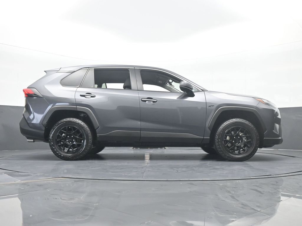 Used 2023 Toyota RAV4 LE image 57