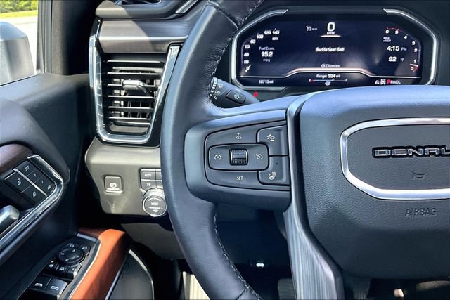 Used 2024 GMC Sierra 2500 Denali Ultimate AWD/4WD image 12
