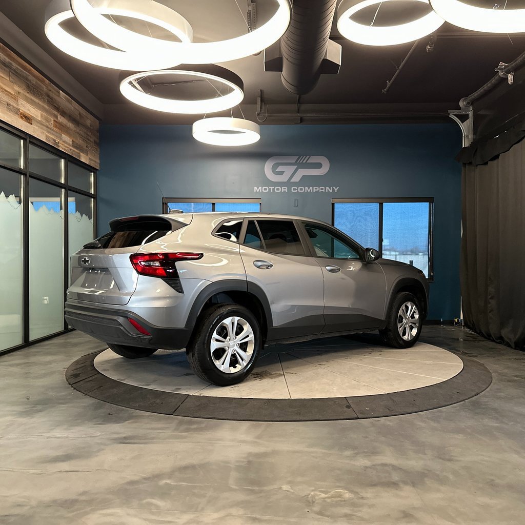 Used 2024 Chevrolet Trax LS w/ LPO, Blackout Package image 3