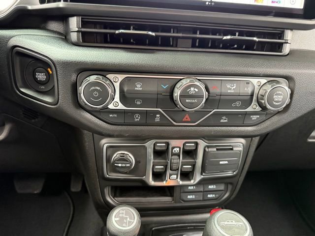 New 2026 Jeep Gladiator Sport image 22
