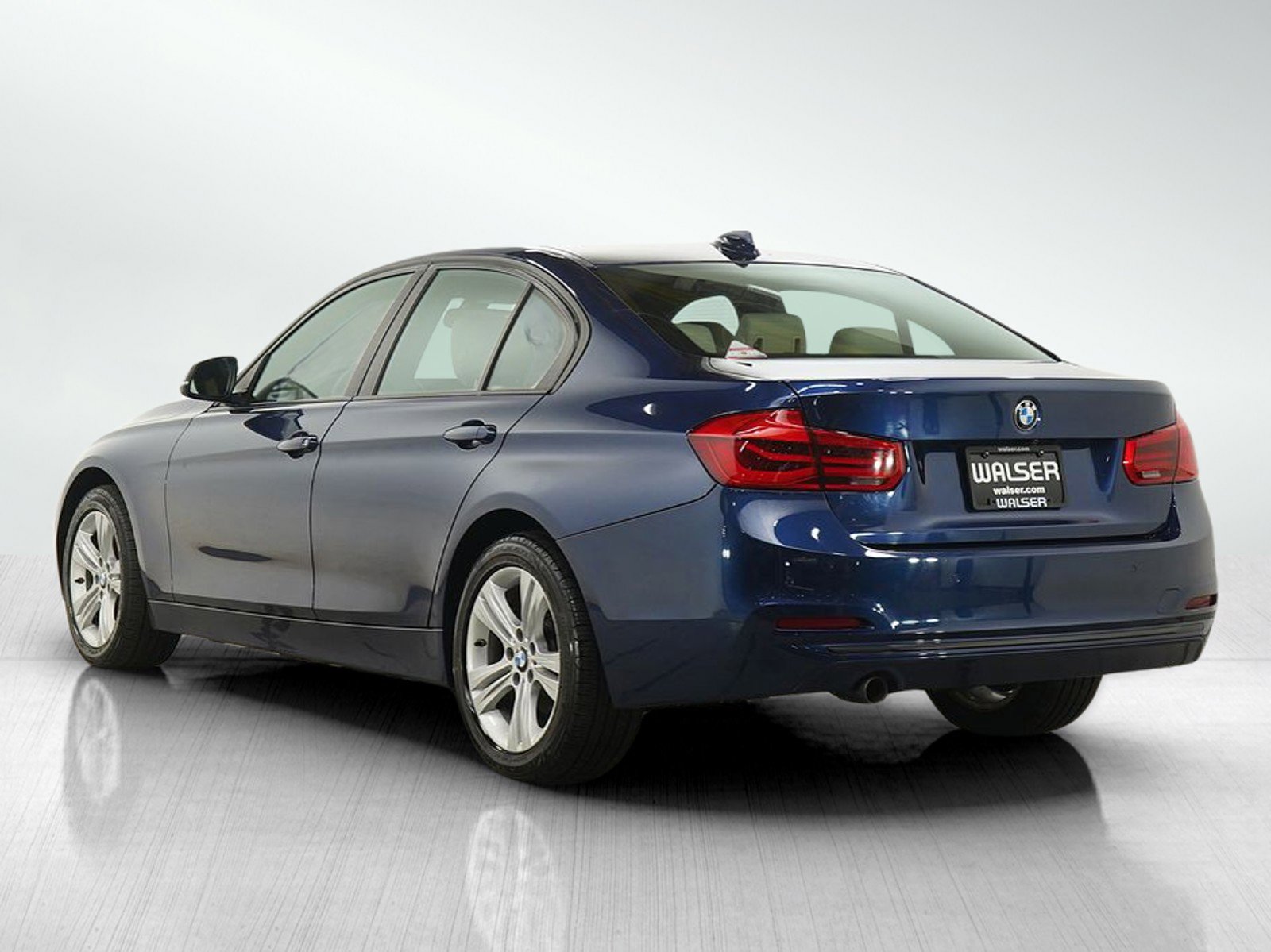 Used 2017 BMW 328d xDrive Sedan image 3