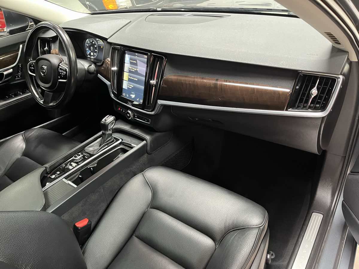 Used 2017 Volvo S90 T6 Momentum AWD/4WD image 13