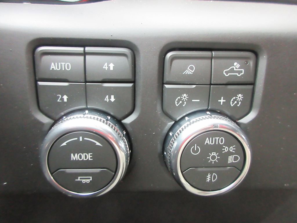 New 2026 GMC Sierra 1500 AT4 w/ AT4 Premium Package AWD/4WD image 18