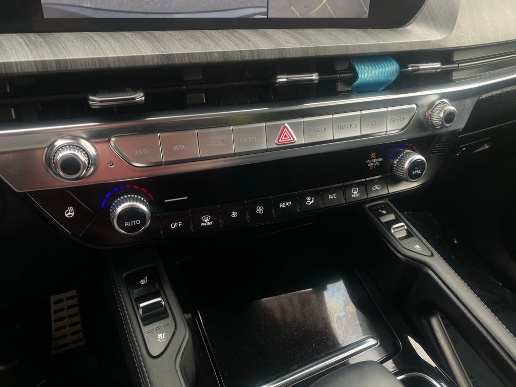 Used 2024 Kia Telluride SX Prestige image 19