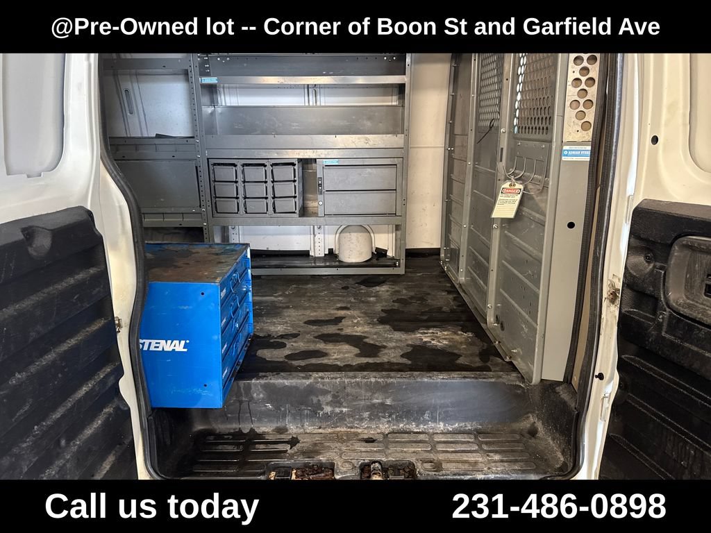 Used 2013 Chevrolet Express 2500 RWD image 27