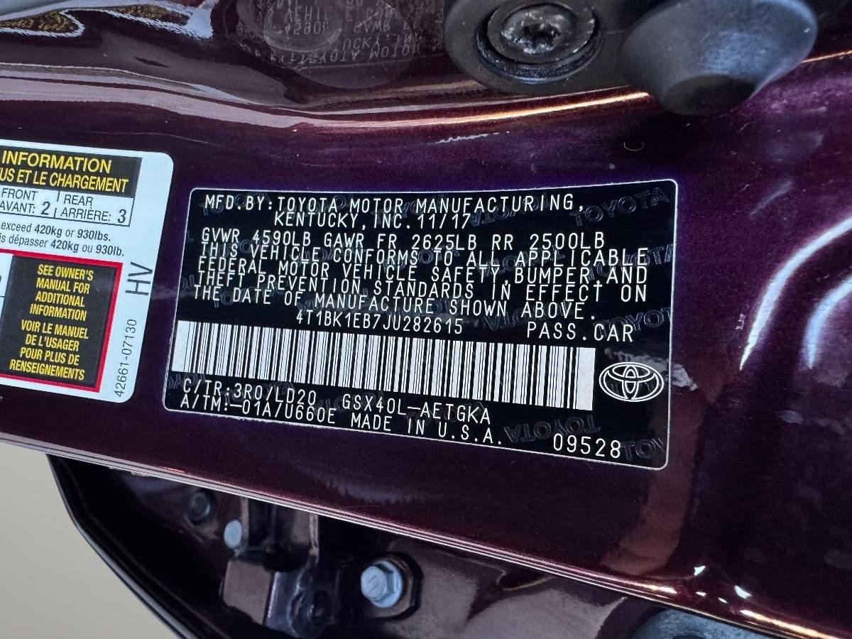 Used 2018 Toyota Avalon XLE image 29