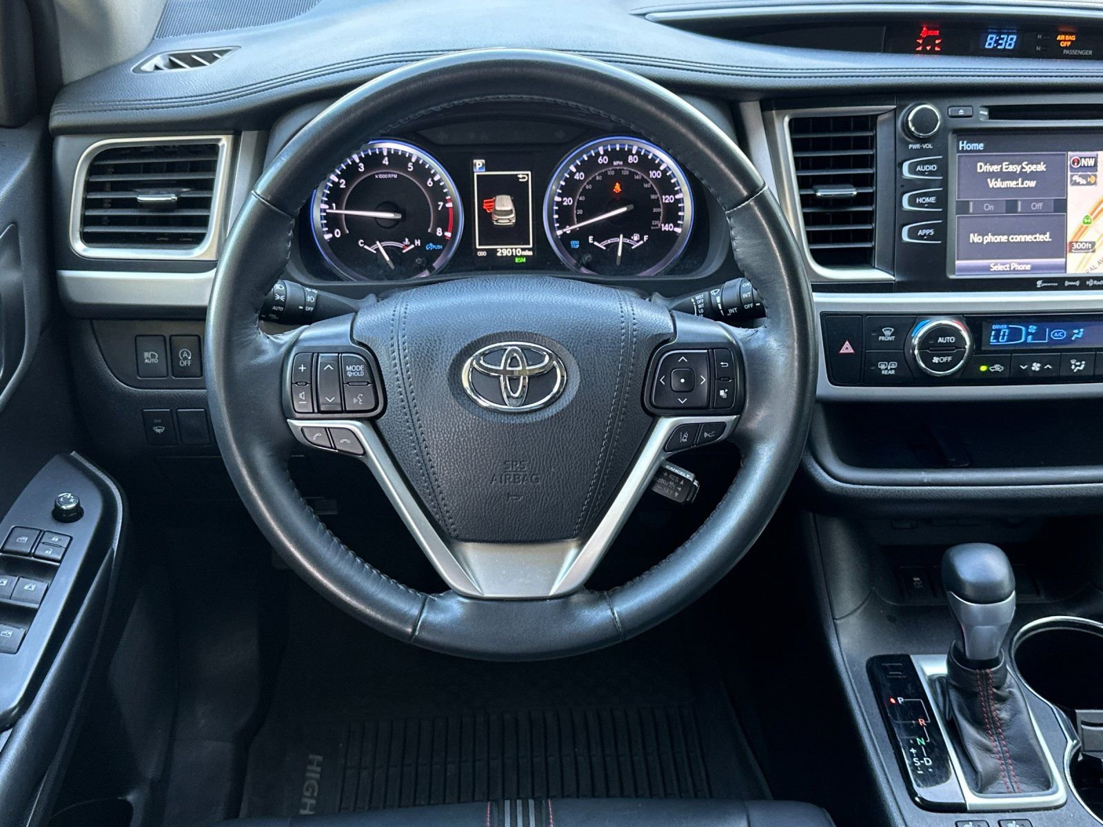 Used 2019 Toyota Highlander SE FWD image 13