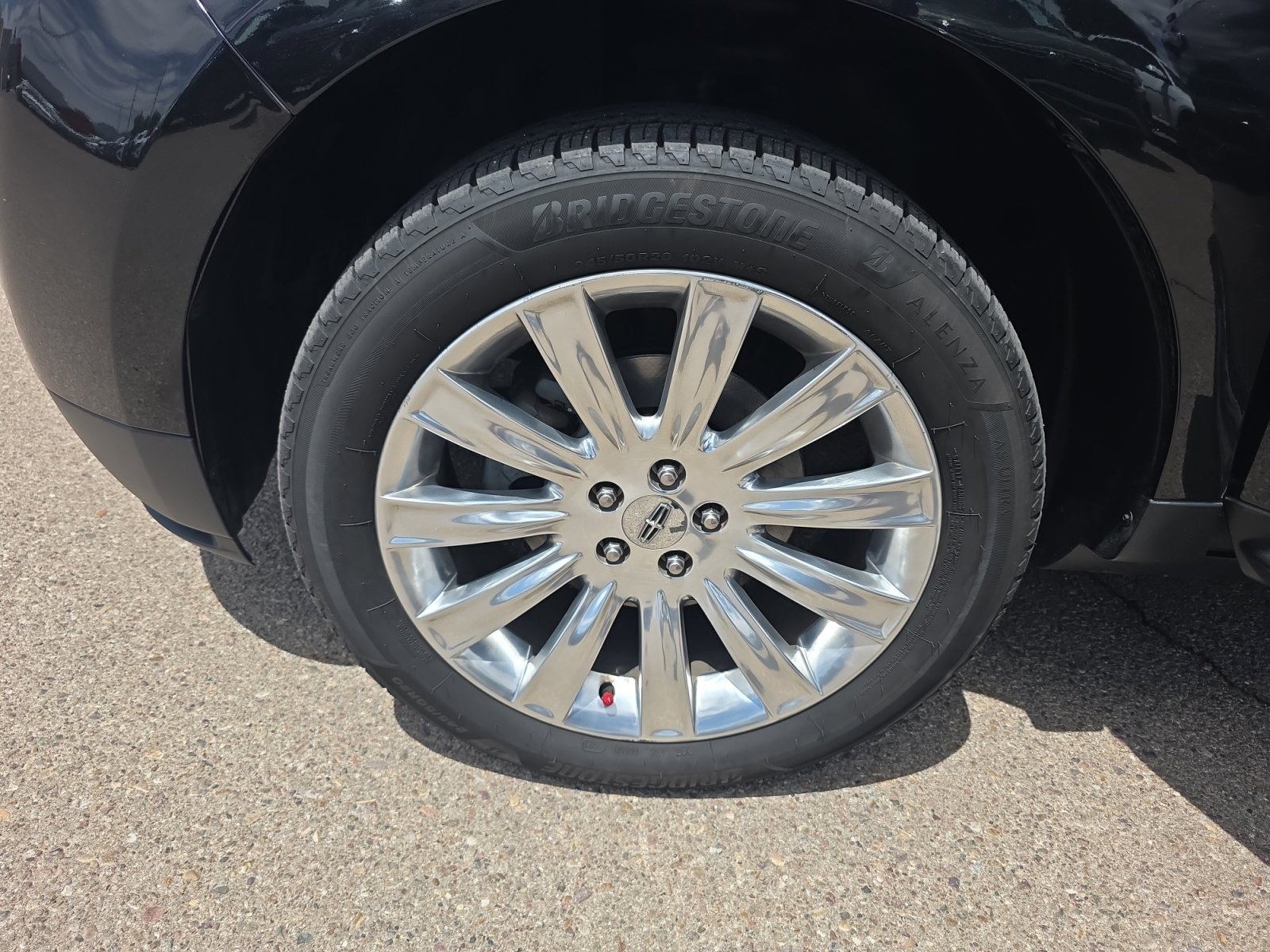 Used 2013 Lincoln MKX AWD image 26