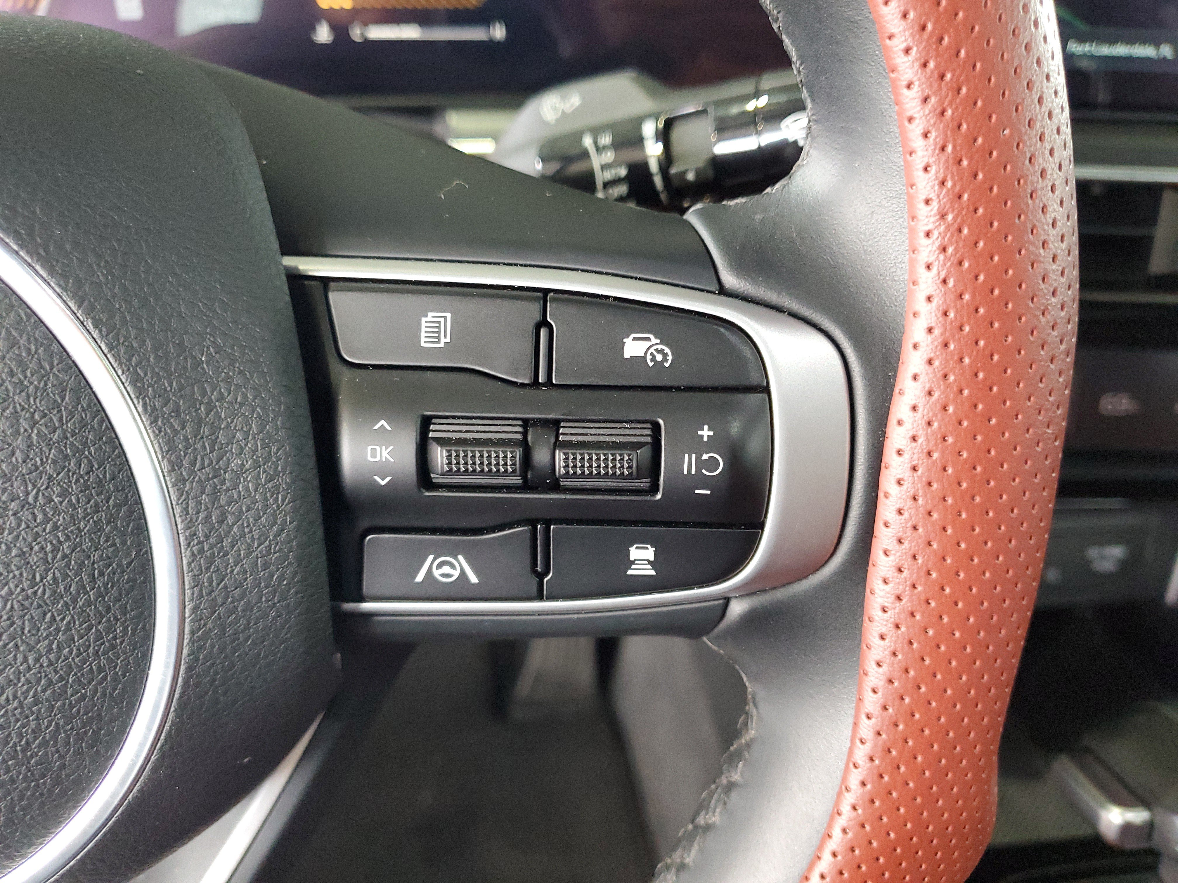 Used 2025 Kia K5 GT-Line w/ GT-Line Premium Package FWD image 25