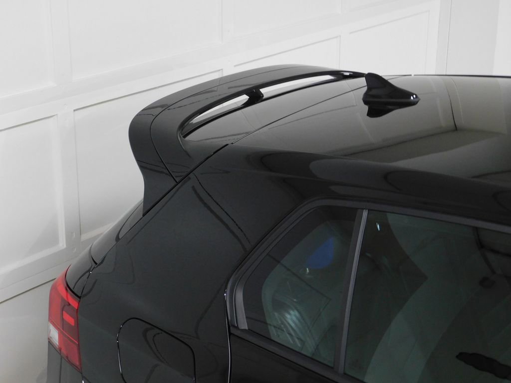 Used 2026 Volkswagen Golf image 8