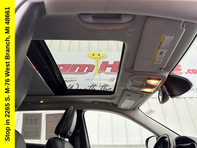 Used 2021 Jeep Cherokee Limited w/ Trailer Tow Group AWD/4WD image 33